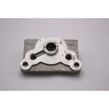 CYLINDER HEAD RIGHT COVER